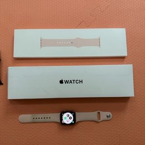 Apple Watch SE GPS (2nd Gen)